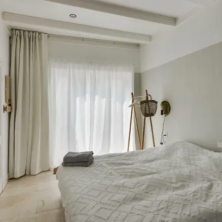 Apartment Loft With Light Garden